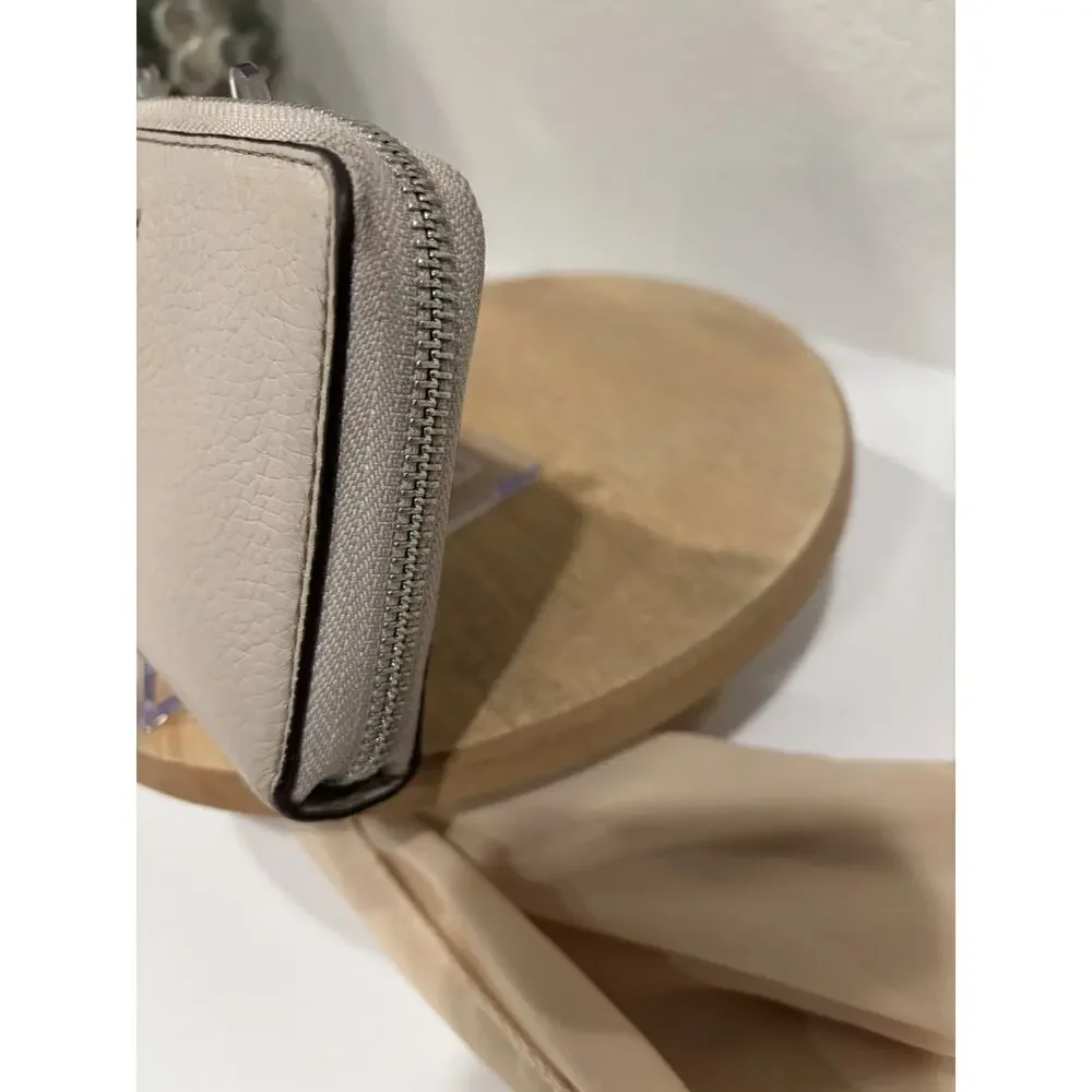 Michael Kors Jet Set Pebbled Leather Zip Around Wristlet Wallet Beige Taupe EUC